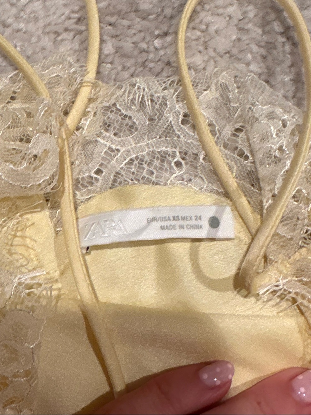 Zara viral satin lace tank - Picture 3 of 4